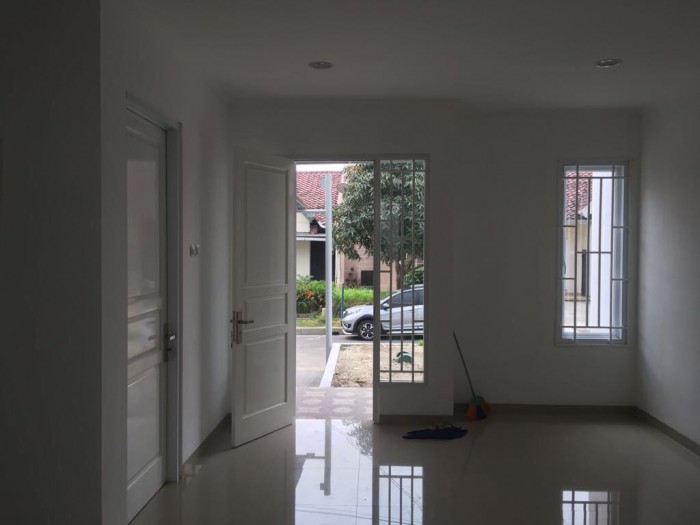 Rumah disewakan di Taman Beverly Lippo Cikarang